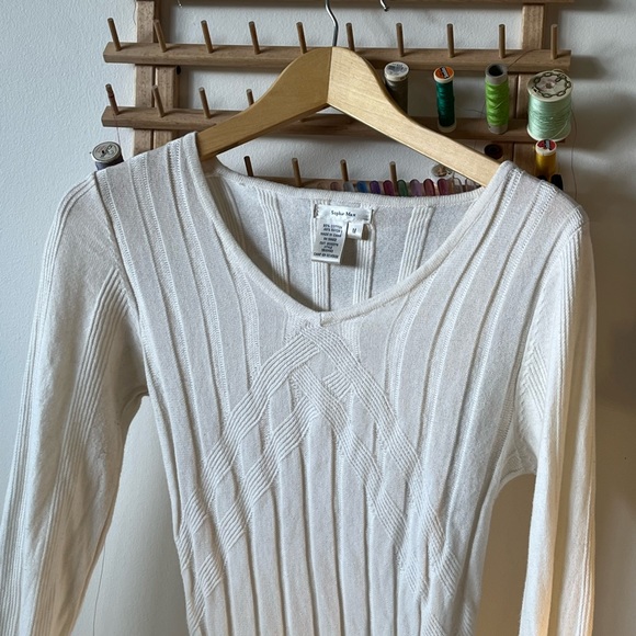 Beautiful vintage sweater dress - Picture 5 of 6